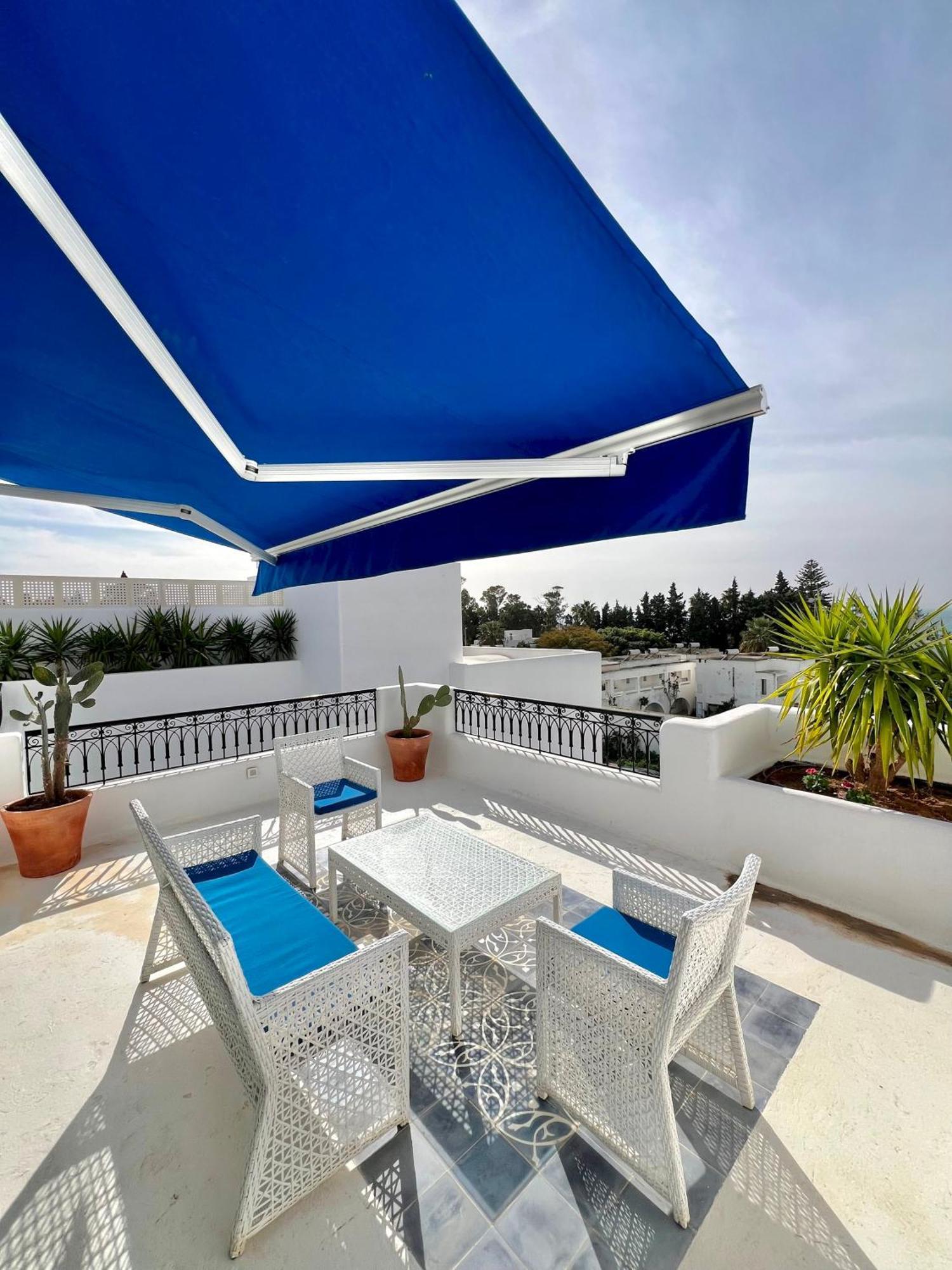 Poseidon: Piscine Et Rooftop A